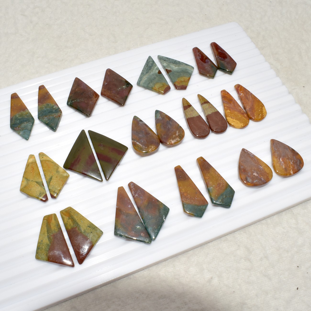 Natural Blood Stone Matching Pair Cabochon Loose Gemstone B473