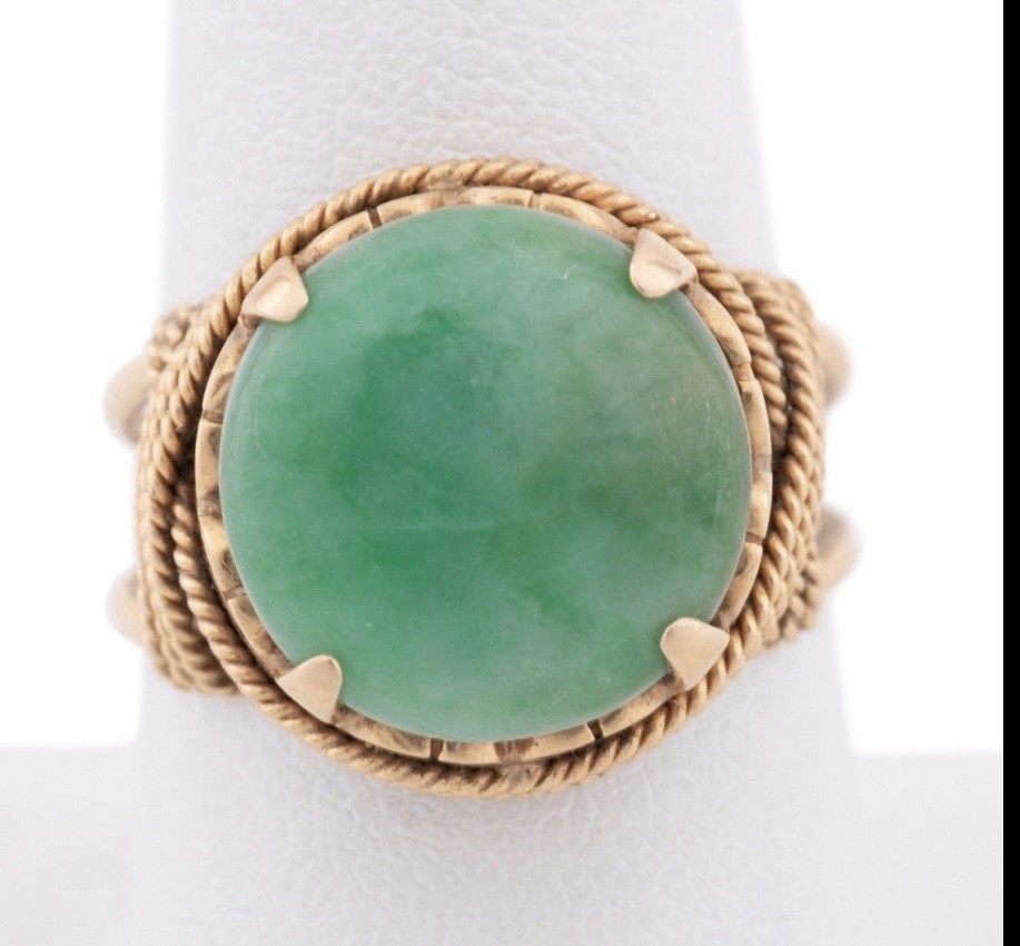Mondia 18K Gold Jadeite Cabochon Ring 13.7mm Green Jade Vintage Size 8