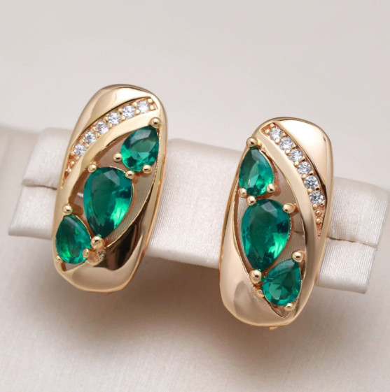 Elegant 585 RG Rose Gold Rose Gold Earrings with Emerald Green Zircon 3.1g