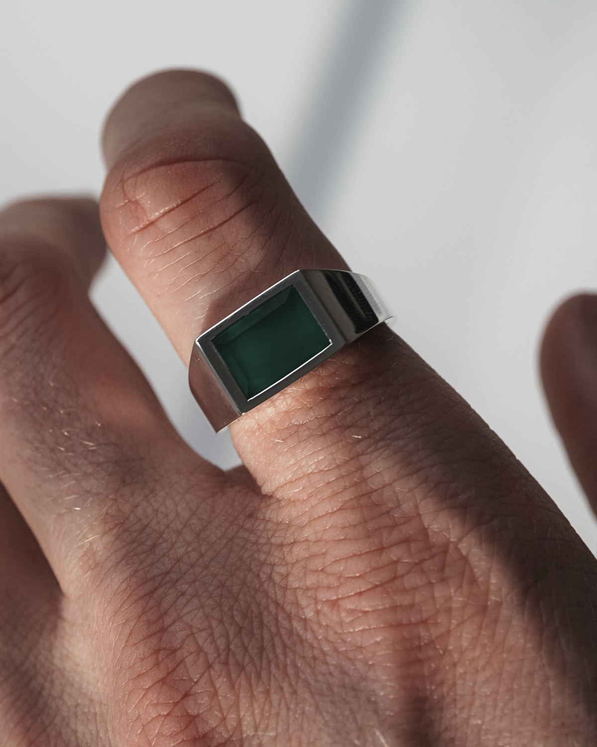 High quality Sprezzi signet ring with green agate stone, real jewellery size 63