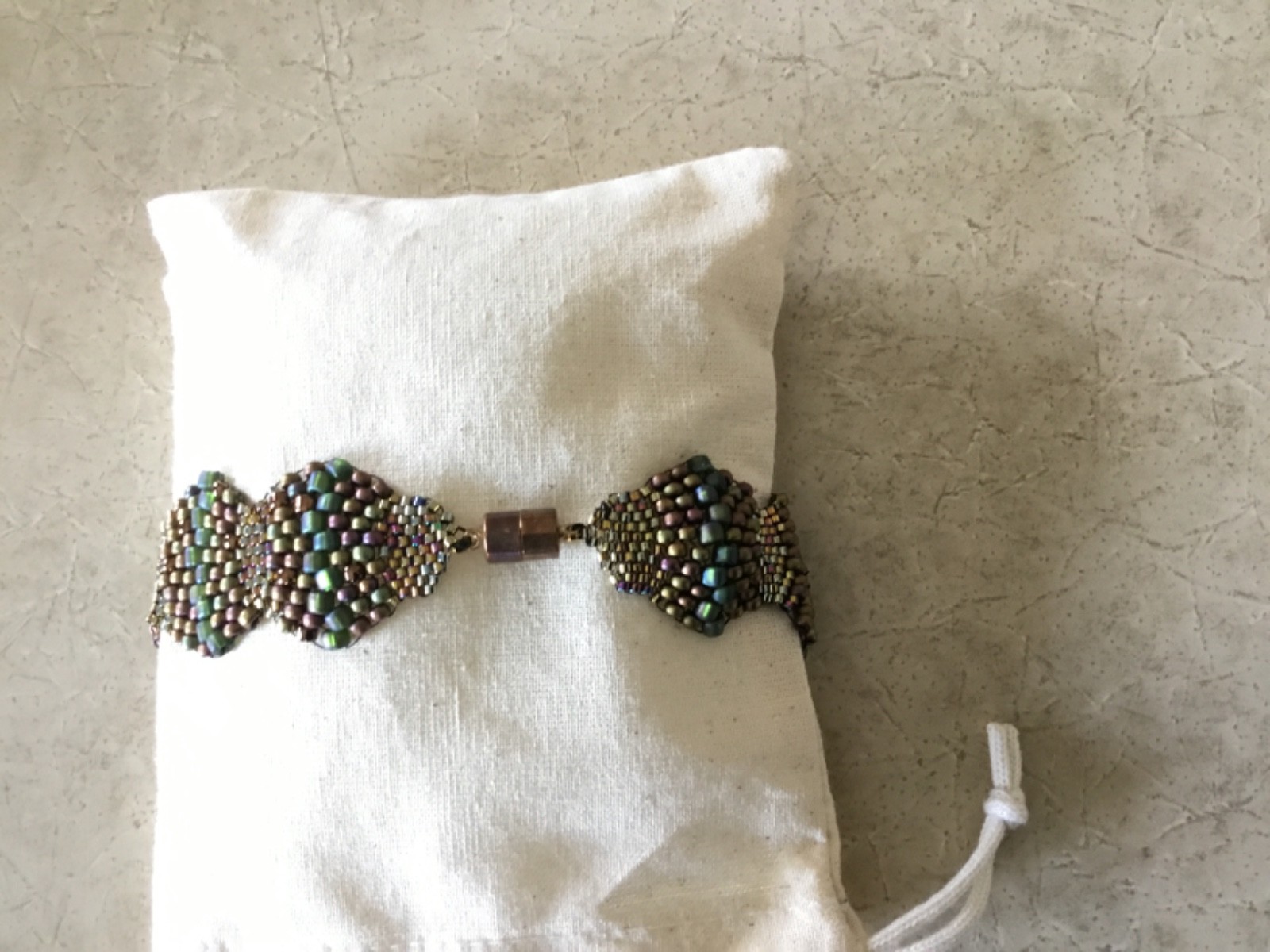 Woven Multicolor Bead Bracelet 8 Inches Gila Monster Scale Colors