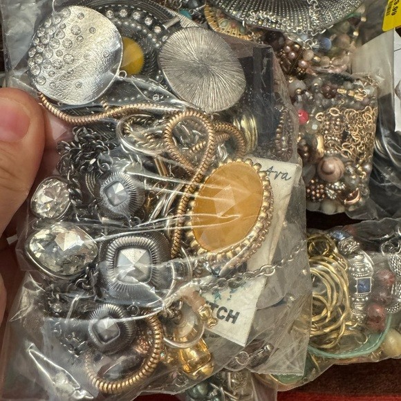 1 Pound Lb Mystery PREMIUM Jewelry Lot VTG to Modern Wearable (READ DESCRIPTION)