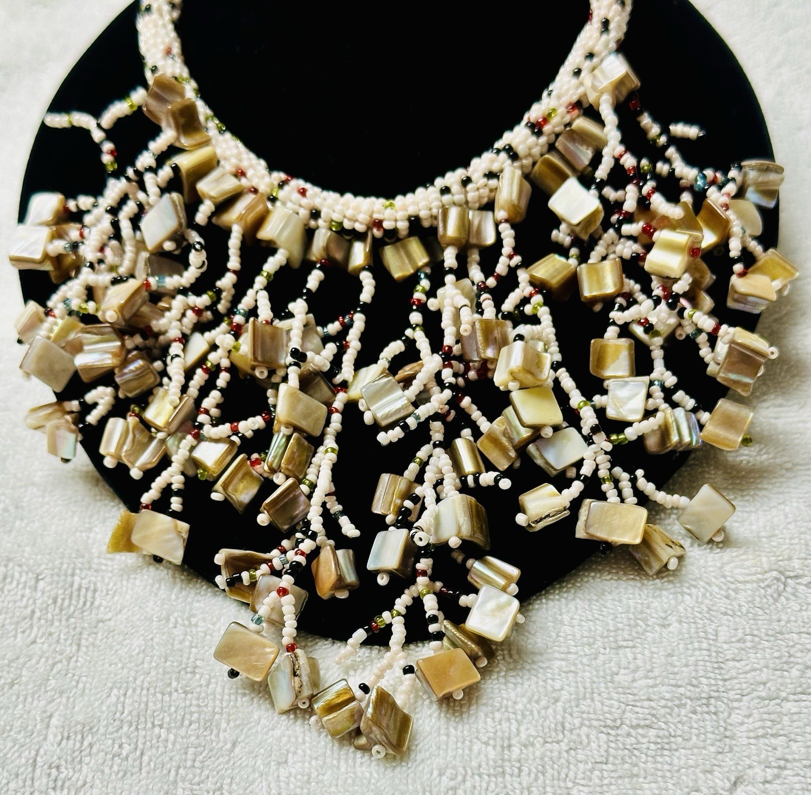 White Black Brown Seed Bead Collar MOP Chunk Dangle Bib Necklace n0237