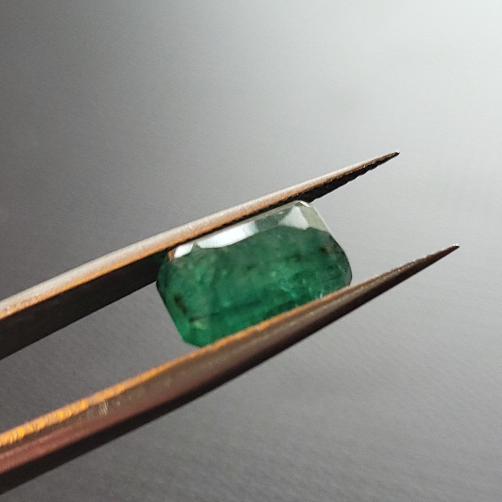 Stunning Ideal Dark Green Natural Untreated Certified Zambian Emerald 4.20ct