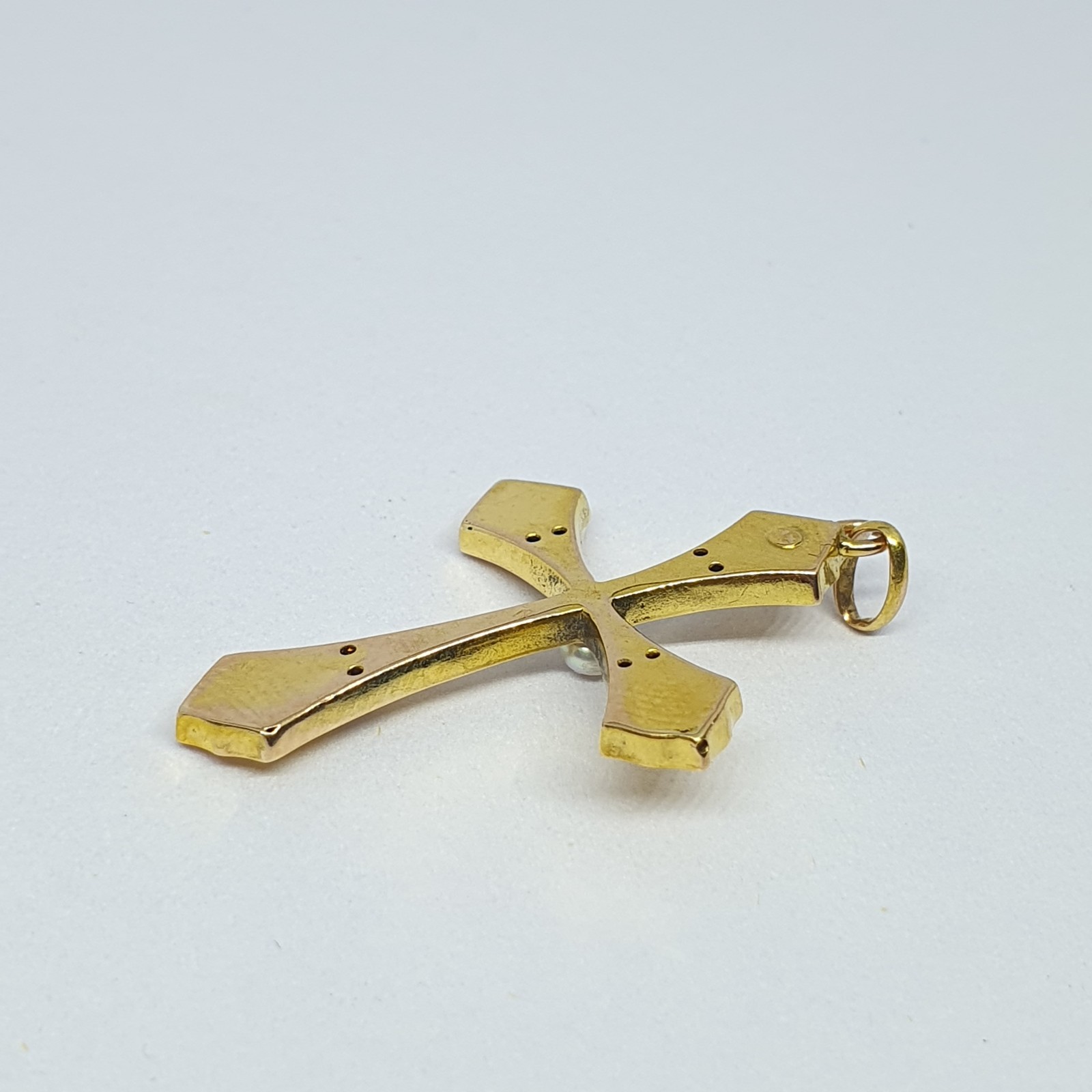 Antique Pendant Cross on Hollow 18kt Gold With Pearl – 890