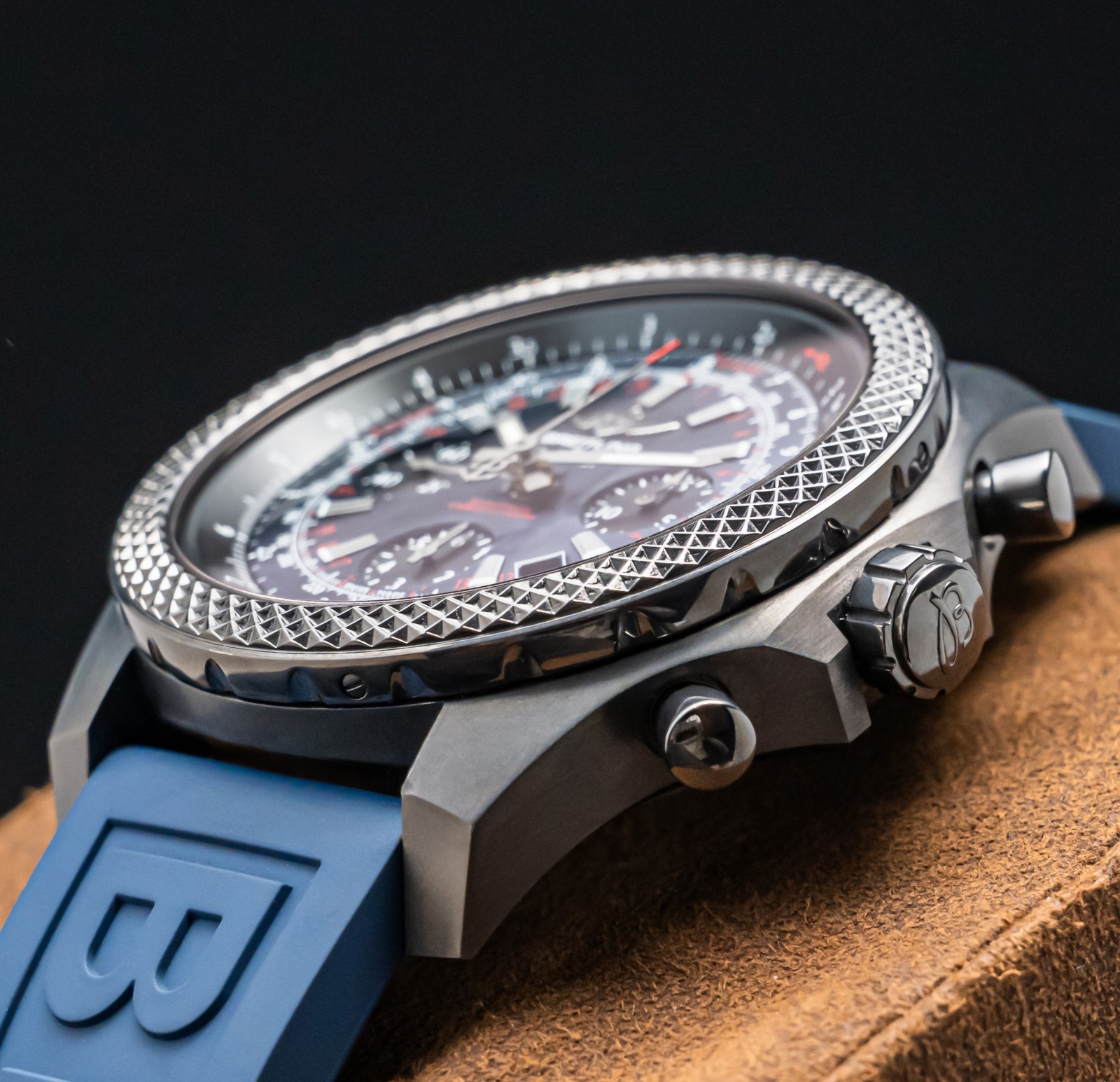 Breitling Bentley B06 S Midnight Limited Edition Blue MOP Dial 44mm MB0612