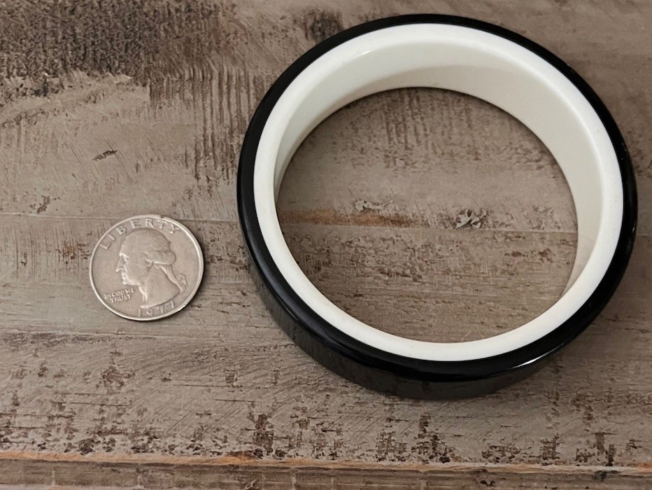 Vintage Black & White Plastic Resin Bangle Cuff Two Tone Bracelet 1950’s 1960’s