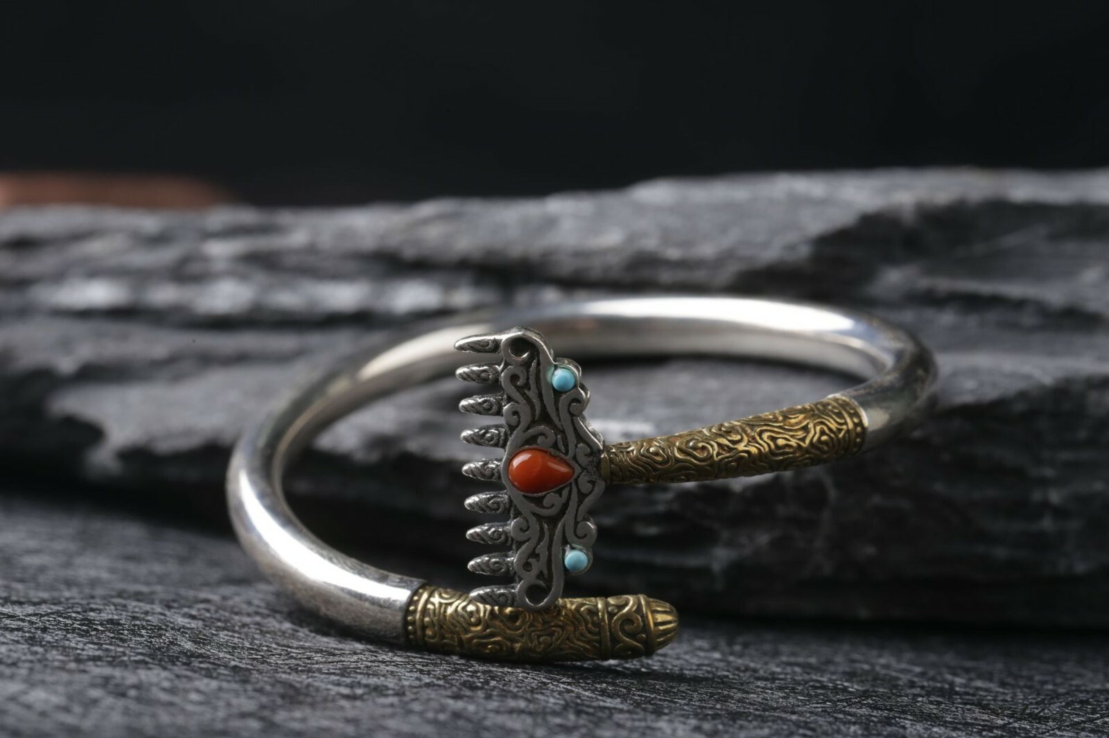 A24 Armspange buddhistisch Waffe des Bajie Reise in den Westen Silber 925 Achat