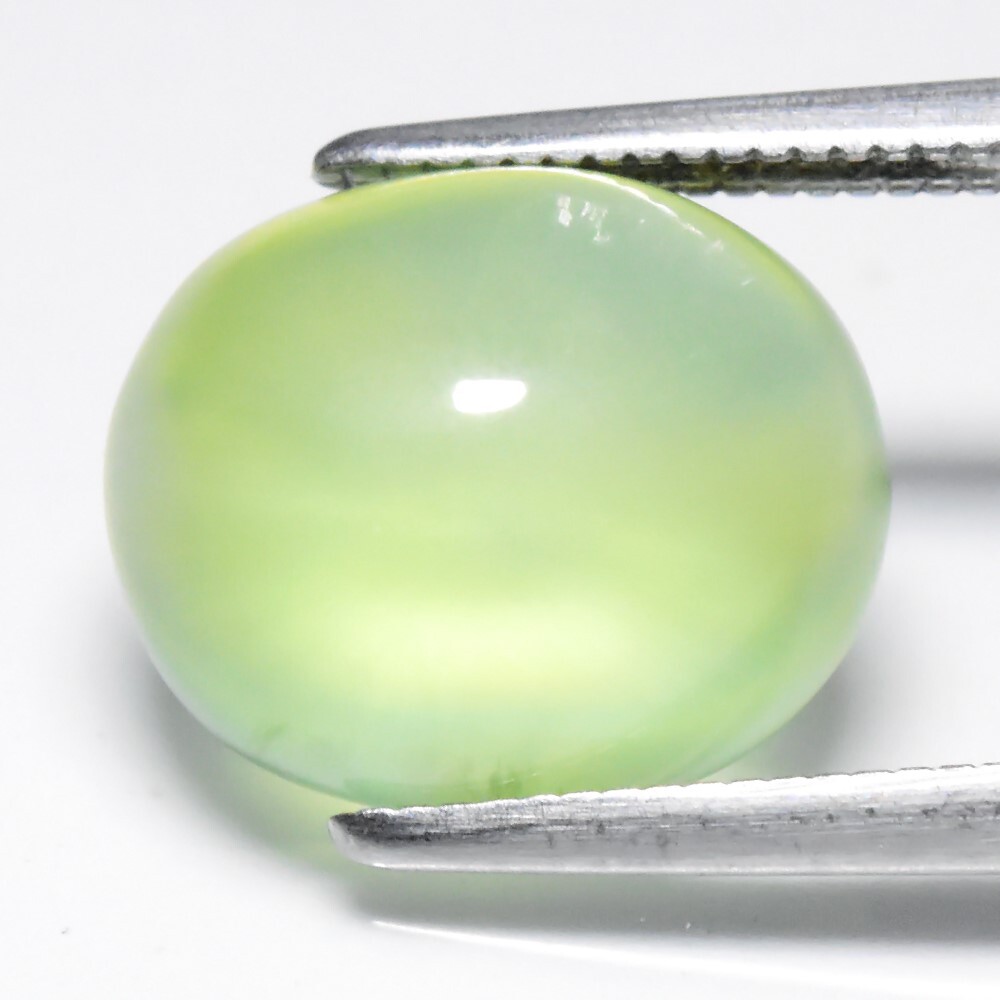 💎 5.07ct 11.5×9.7mm Oval Cabochon Natural Green Prehnite – Africa