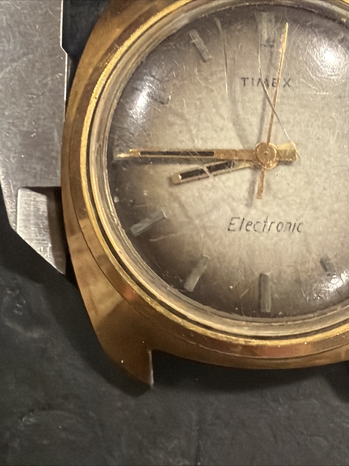 AJ21 VTG Timex Electric Dynabeat Watch Large Case GoldTone Parts Repair Restore