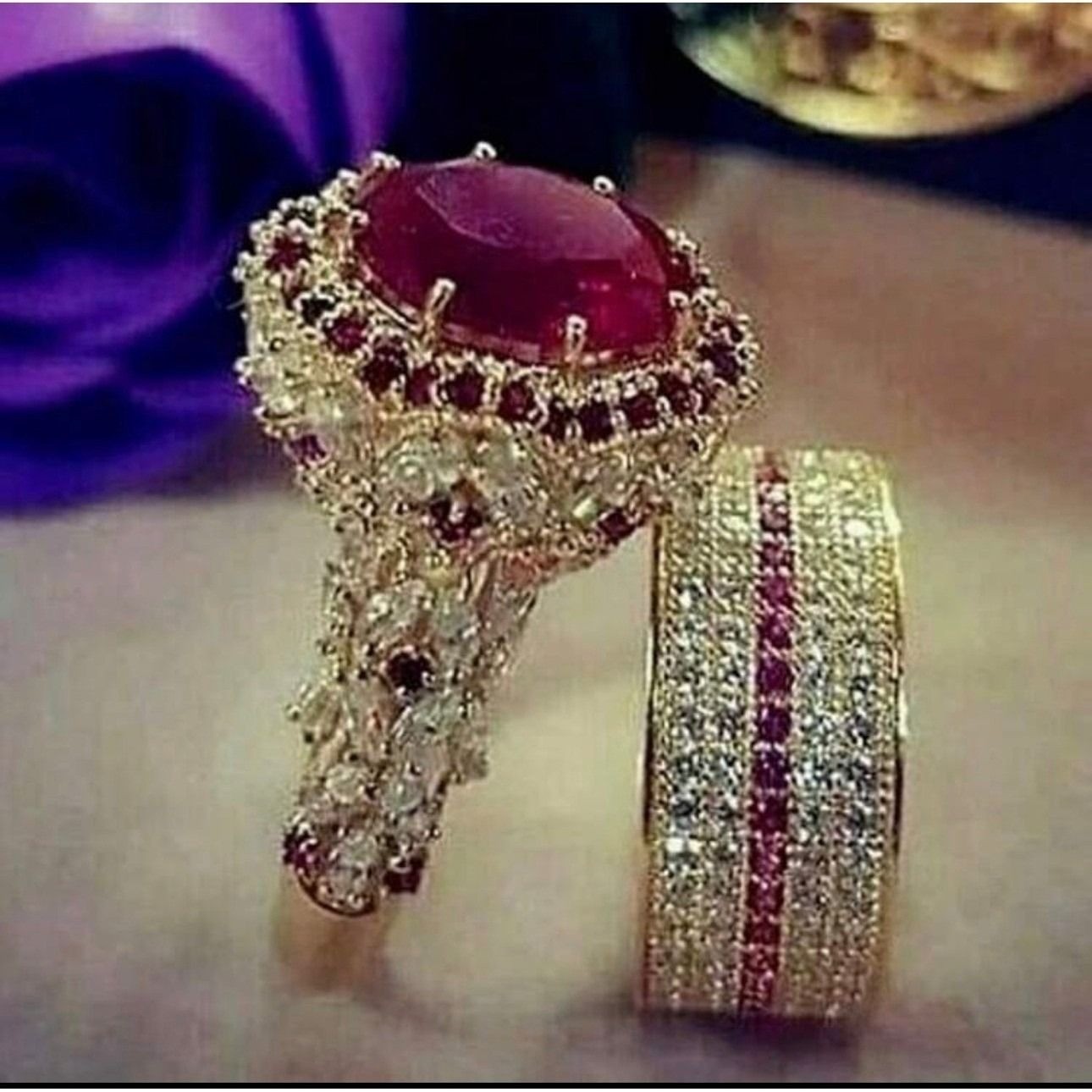 Red Pink Crystal Gold Tone Bridal Ring Set Costume Jewelry Size 7