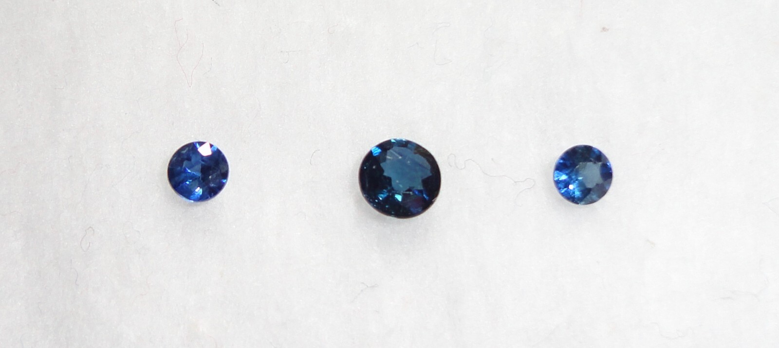 3 Pcs 3.9 & 2 x 2.8 mm Blue 0.54 Ct Pretty Montana Sapphire Super Gemstones