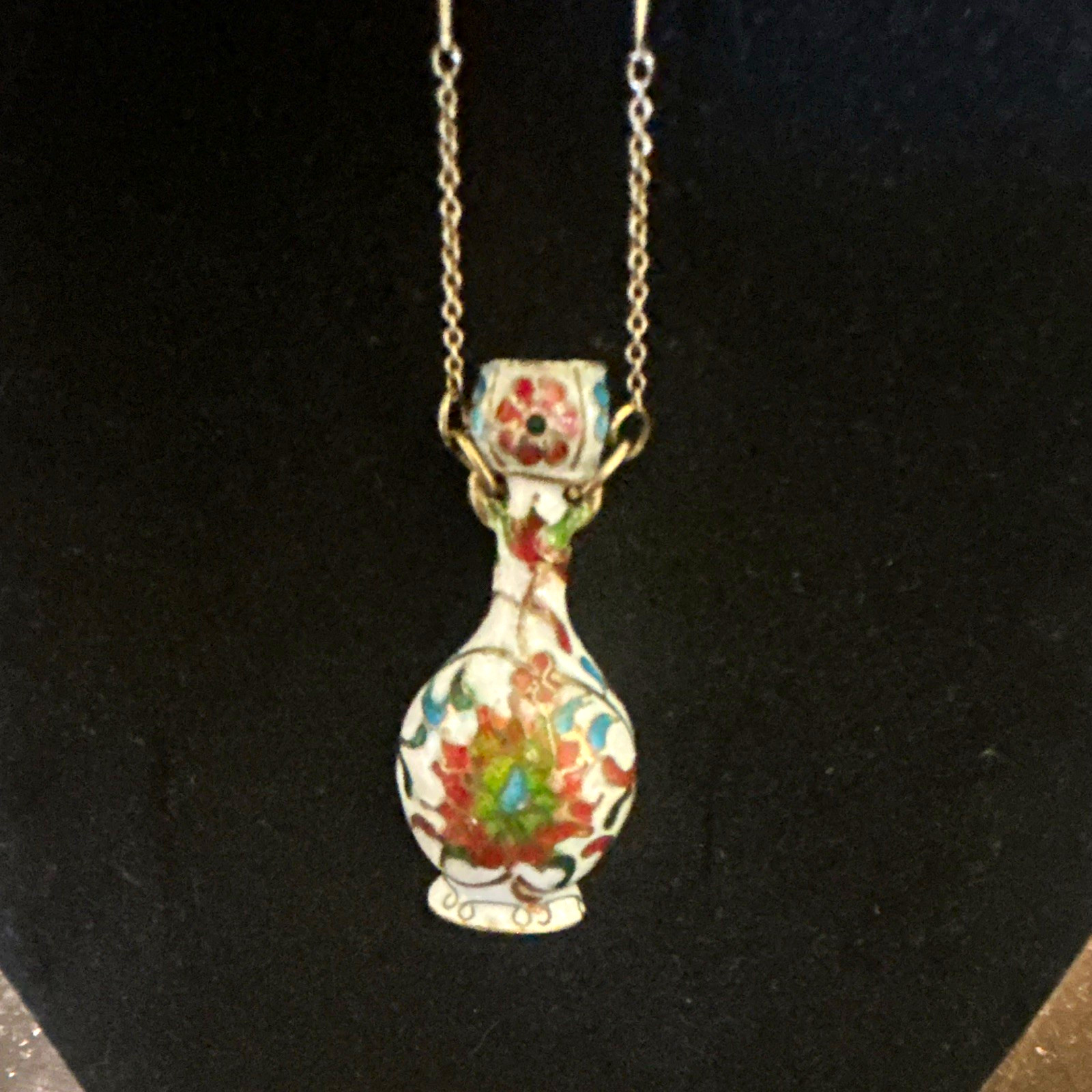 Vintage Cloisonné Floral Pendant Necklace