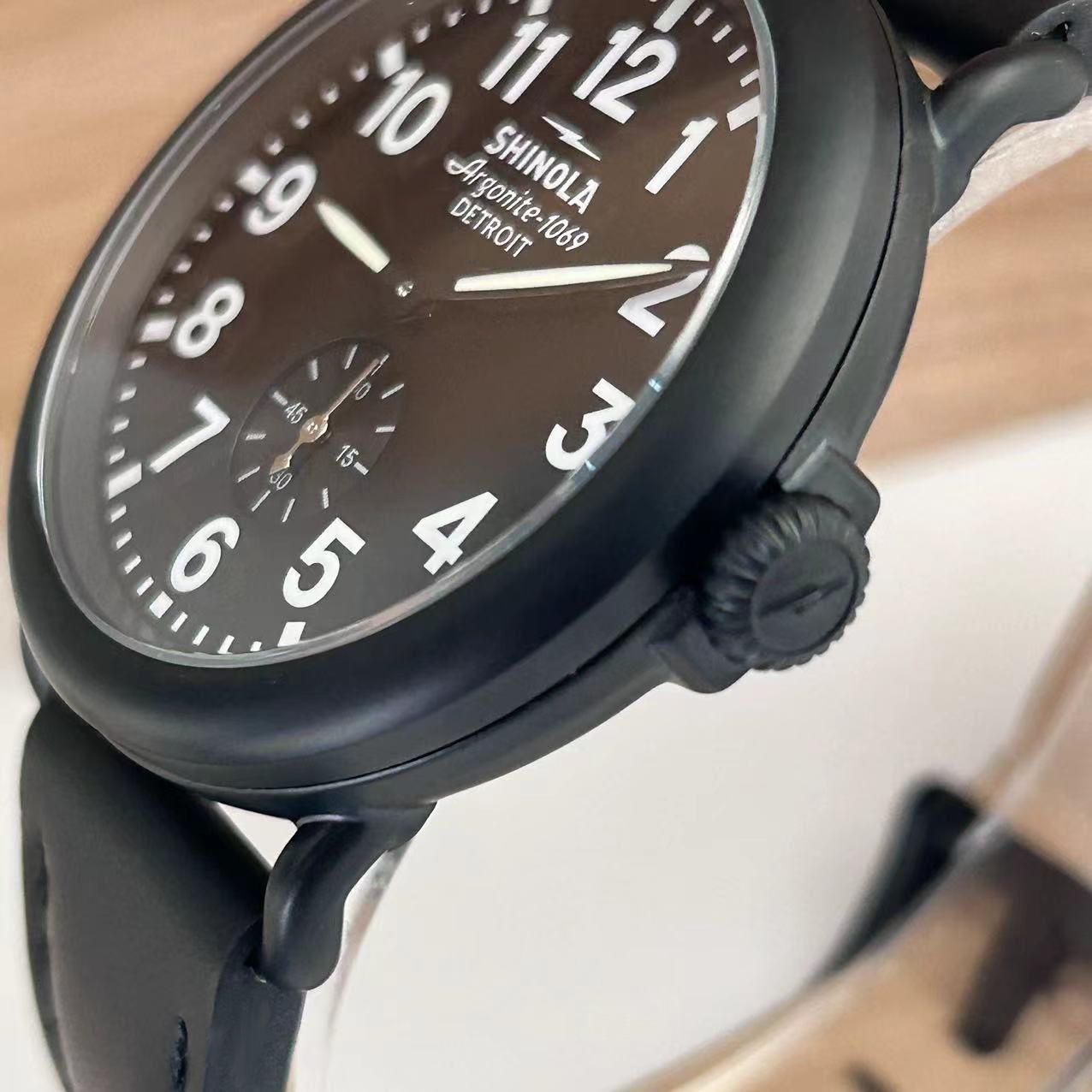 Shinola Runwell Argonite 1069 Quartz Men’s Watch Black Dial Leather Strap 41mm