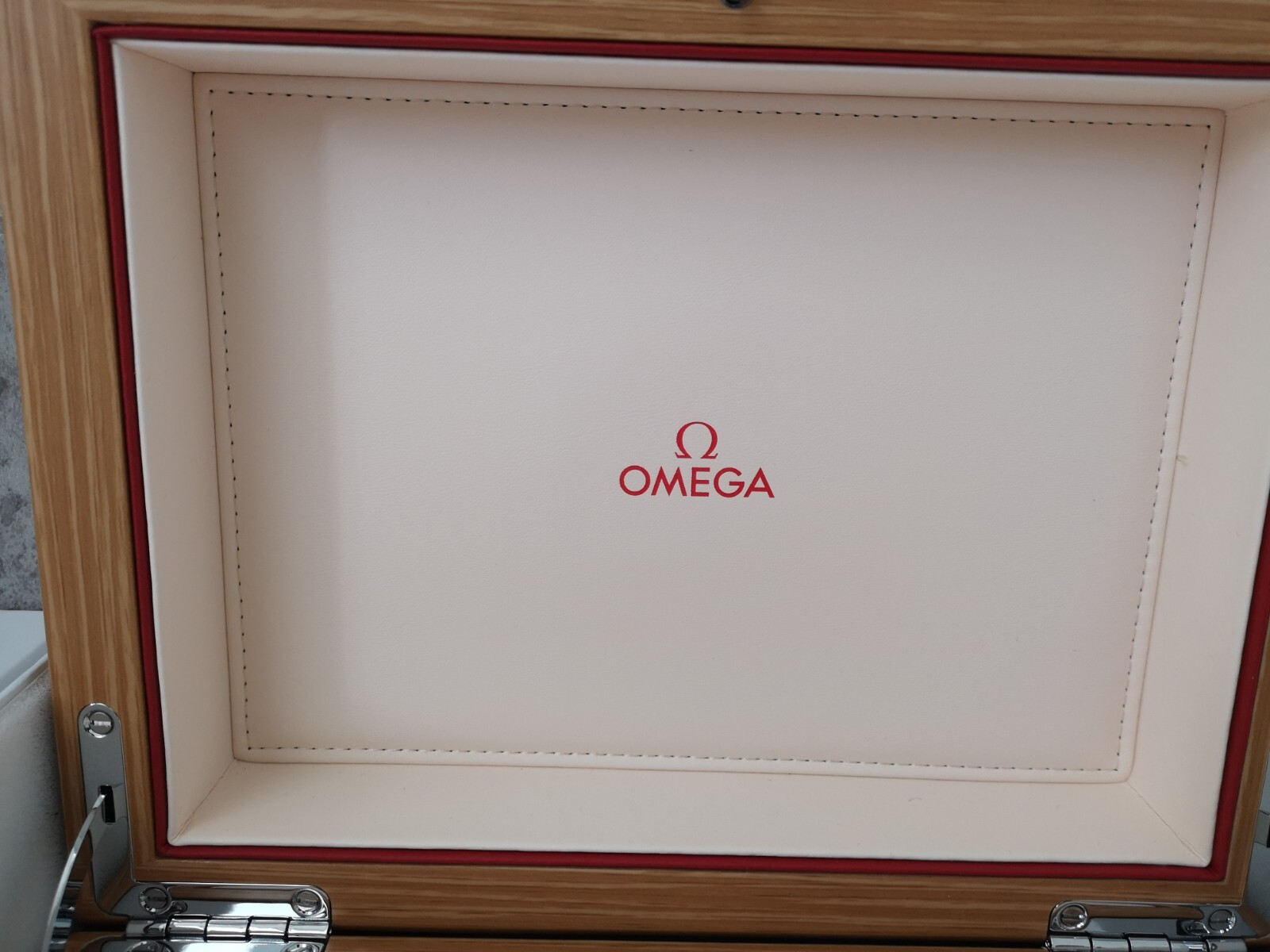 Omega Authentic Wooden Watch Box With Travel Red Cube Box Latest Model New