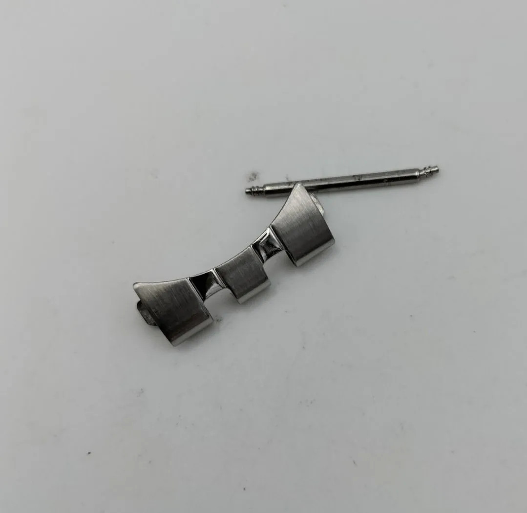 Used watch parts: Seiko Solar V158-0AZ0 end piece, strap, spring bar included.
