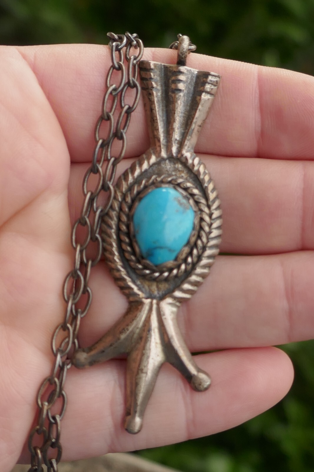 Vintage Navajo Sand Cast Silver & Turquoise Necklace – 18″ / 25.0 Grams