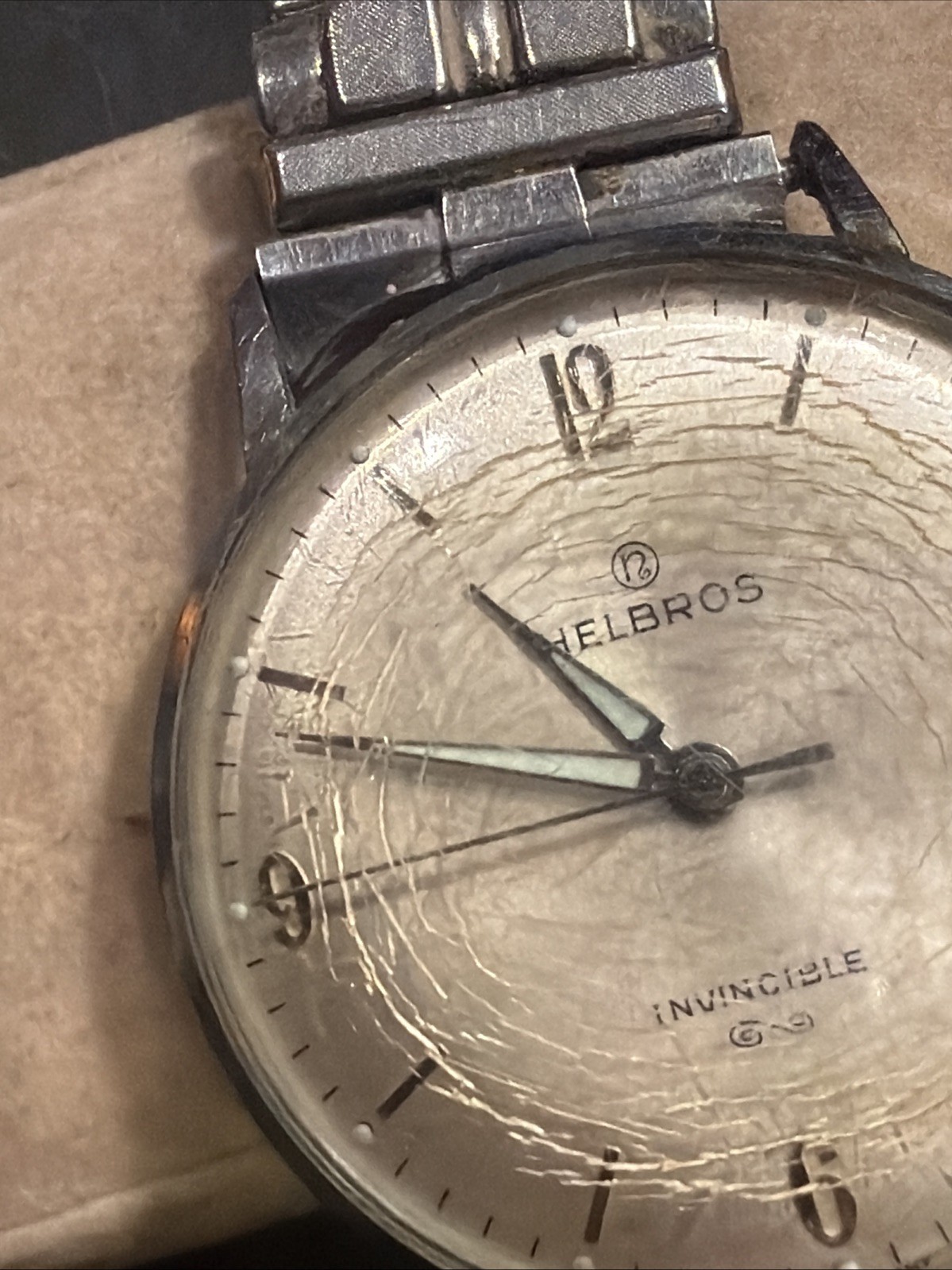 AL31 Vintage Helbros Invincible Mechanical Wind 17J 35mm Runs On&Off As Is**