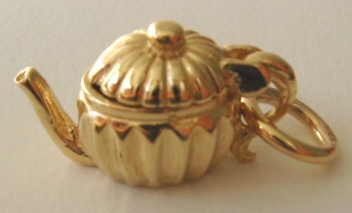 SOLID 9K 9ct YELLOW GOLD 3D ANTIQUE TEAPOT CHARM PENDANT RRP $399