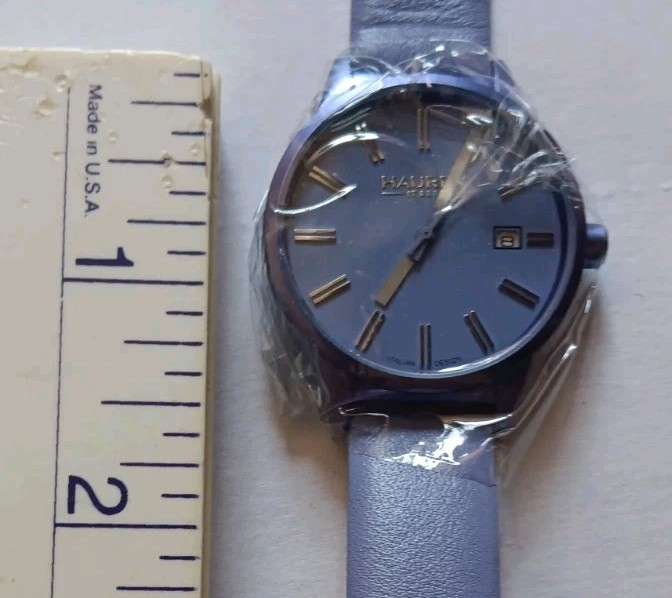 NWT Haurex Italy Women’s Lavender Quartz Watch Leather Strap Day