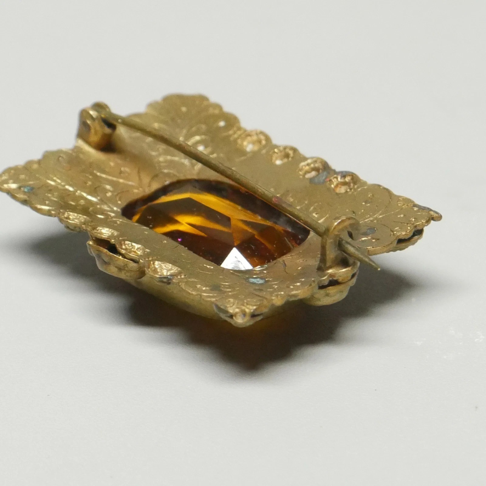 Antique Victorian Flame-Fusion Honey Yellow Sapphire Filigree Brooch c 1900
