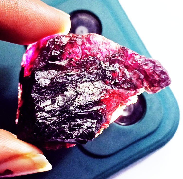 Natural Red Painite Earth Mined Rough 102.15+ Ct Certified Loose Gemstone