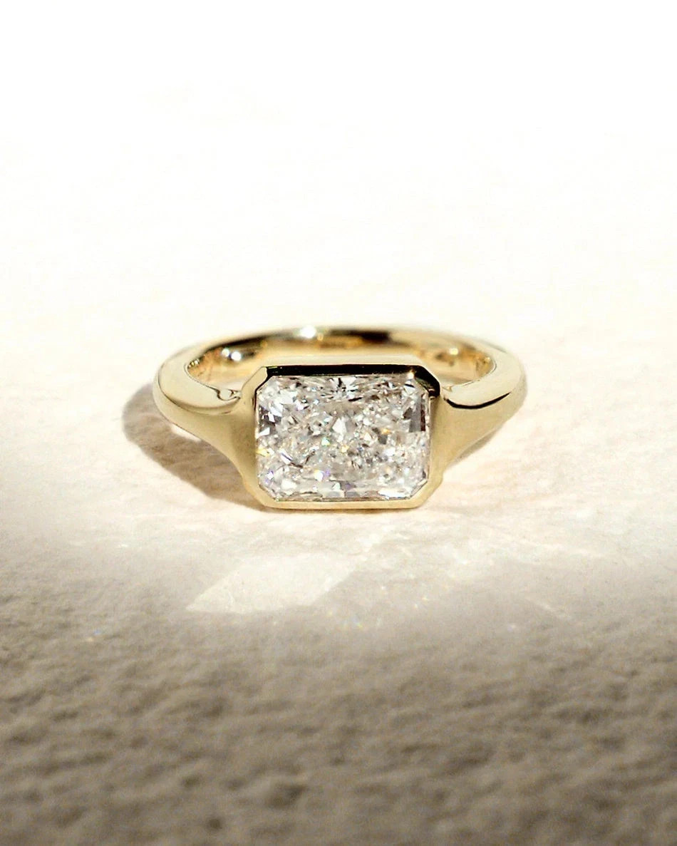3 CT Radiant F-VS1 Lab Grown Diamond Women Promise Gift Ring 14K Yellow Gold IGI