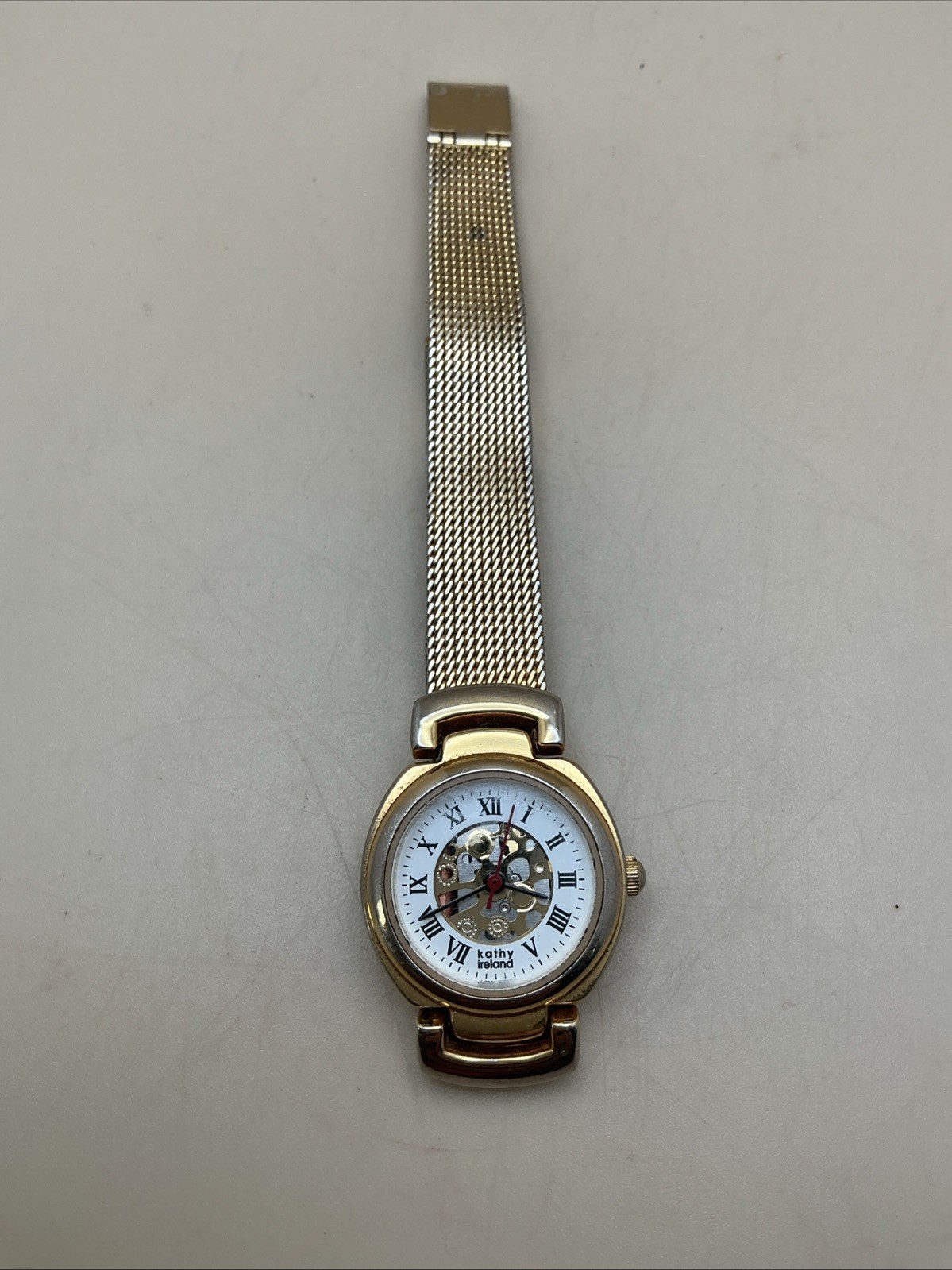Kathy Ireland Women’s Quartz Analog 23mm Gold Round Watch (V377)