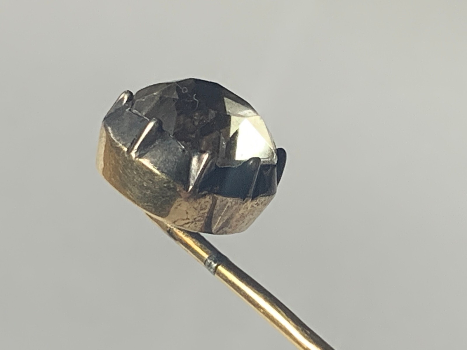 Georgian Quartz Black Dot 15ct /15k Pin