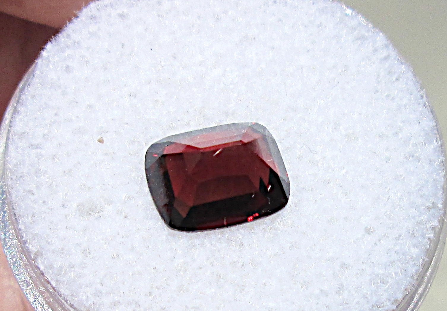 STRIKING 2.56 CT NATURAL NOBEL RED SPINEL FACETED CUSHION CUT MYANMAR