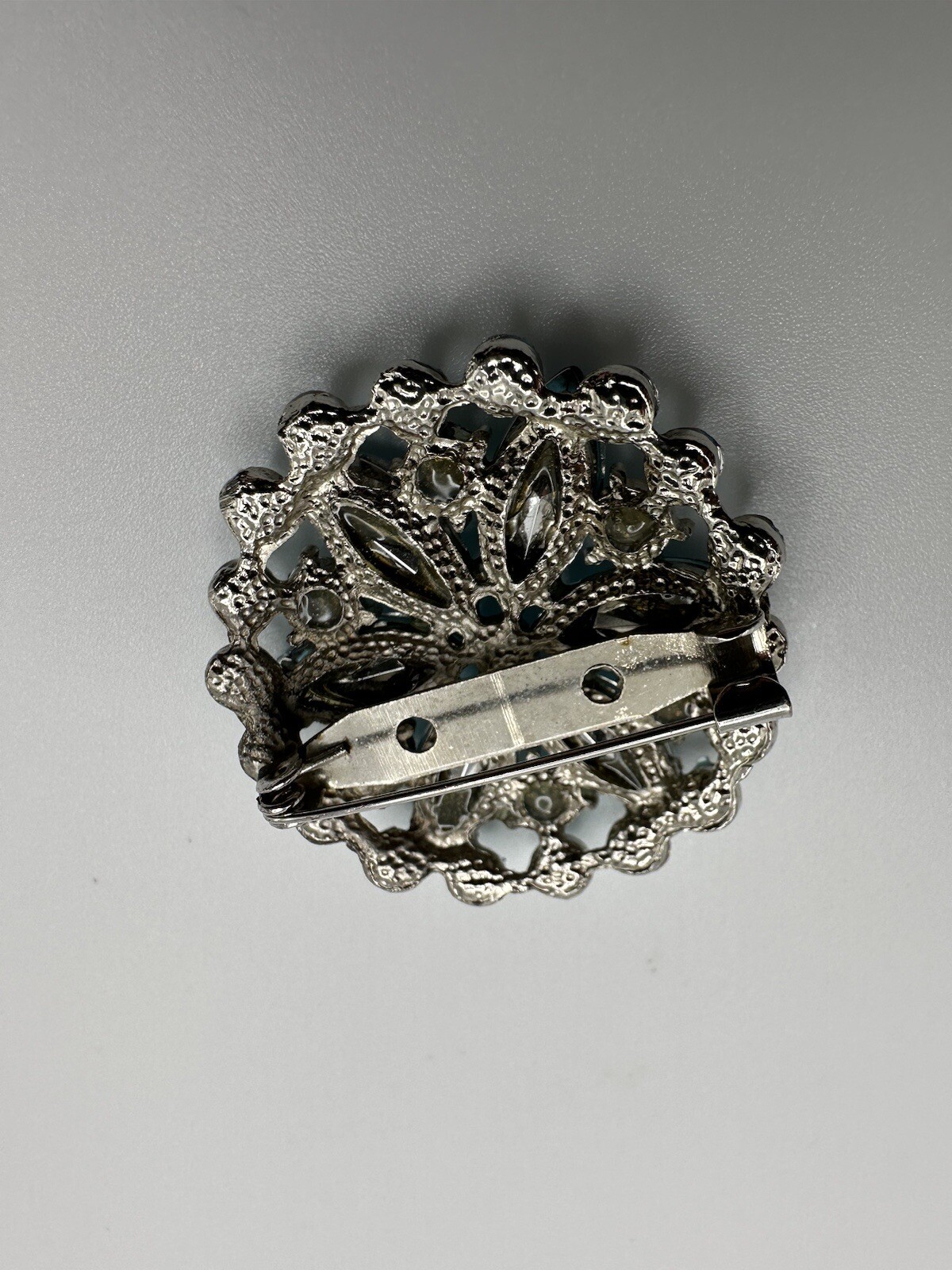 Vintage Blue Rhinestone Silver Star Flower Brooch 3.6cm BB15