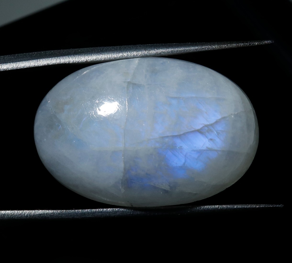 100% Certified Natural Rainbow Moonstone Oval Cabochon Gemstone 26.55 Ct