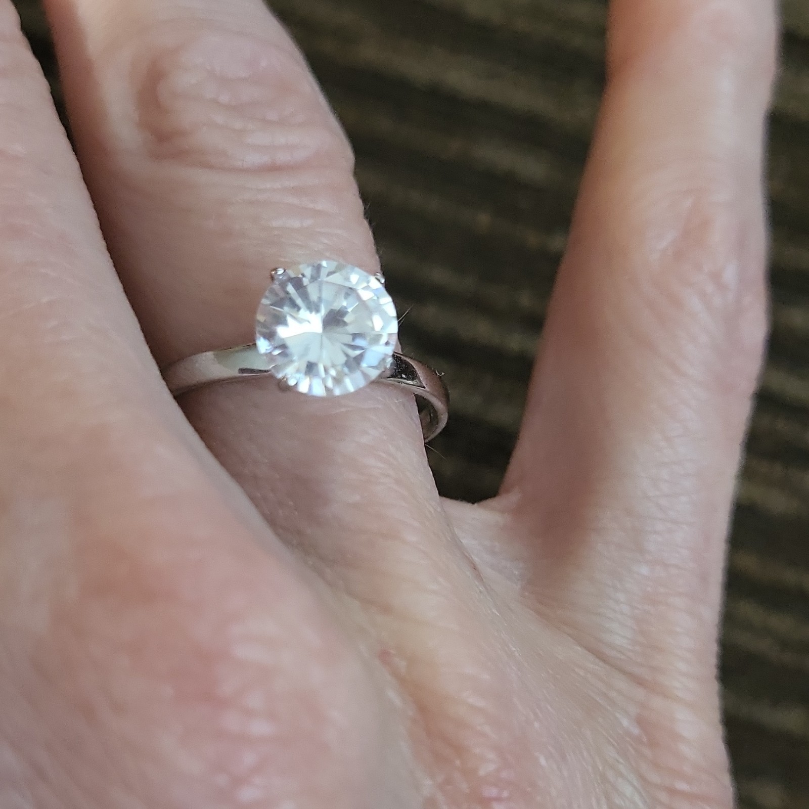 S925 White Round/Colorless Solitaire Engagement Ring Women Size 7.5