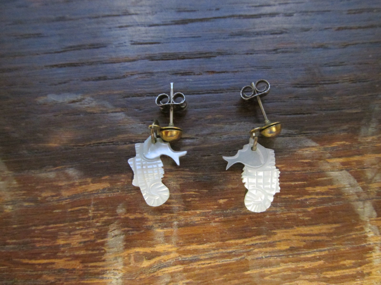 Earrings mother of pearl jewelry sea creature well made left right pair Sea Hors