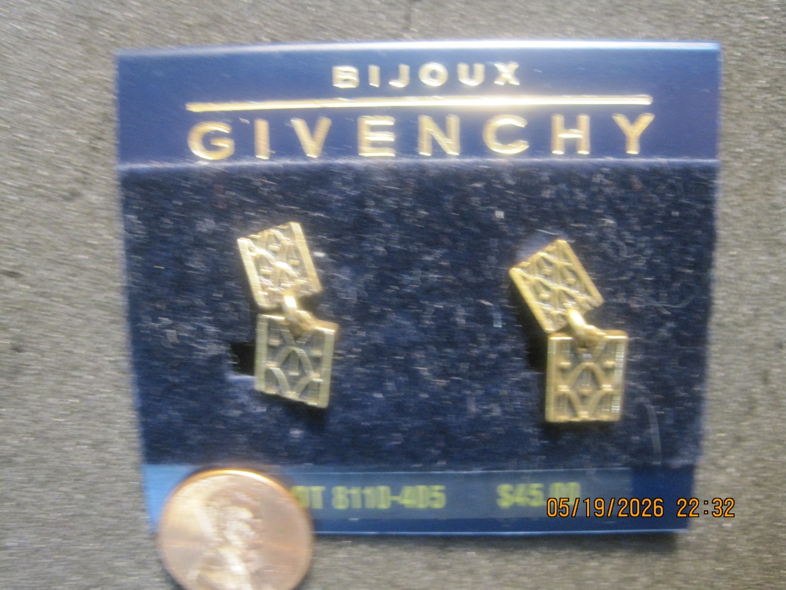 Vintage Givenchy Bijoux Goldtone Textured Clip On Earrings