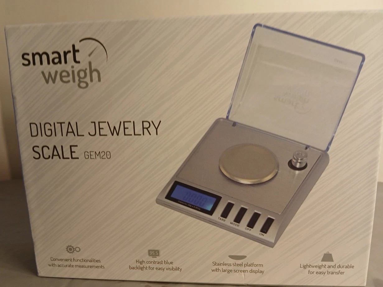 Smart Weigh High Precision Digital Jewelry Scale GEM20 Opened Box