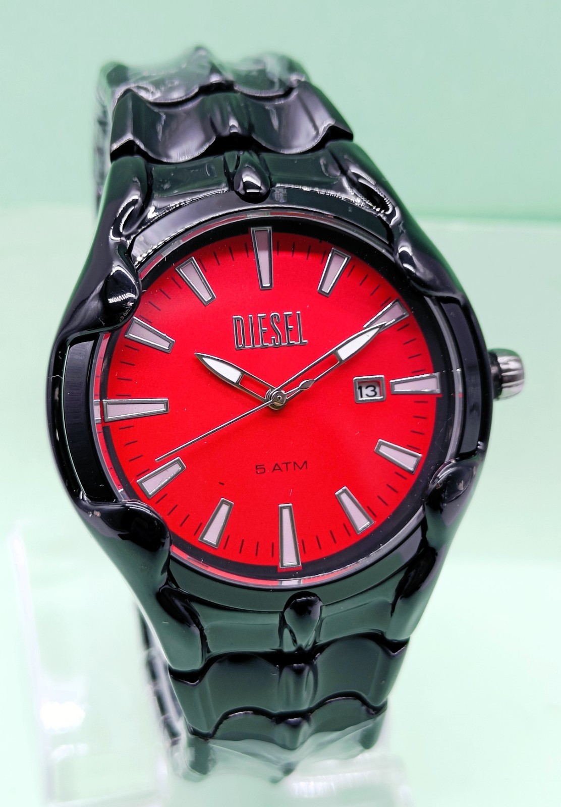 Fabulous Diesel Date Indicator Analog Dial Color Red Quartz Men’s Wrist Watch