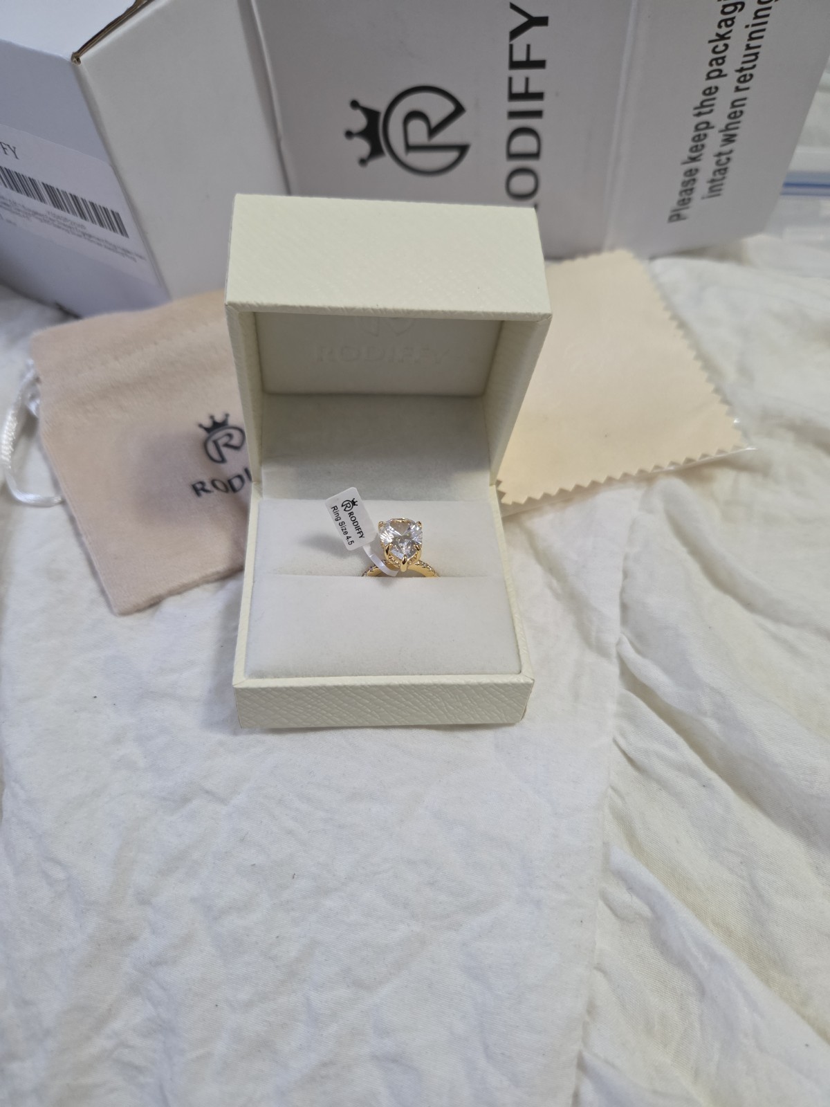Rodiffy Ring Pear Shape