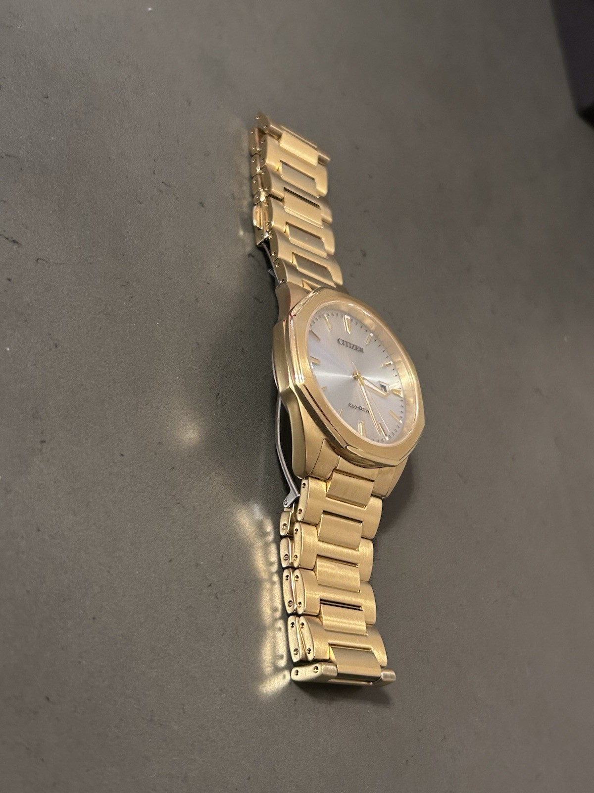 Citizen Eco-Drive Gold Tone Men’s Watch Sapphire Crystal Date E111 Working