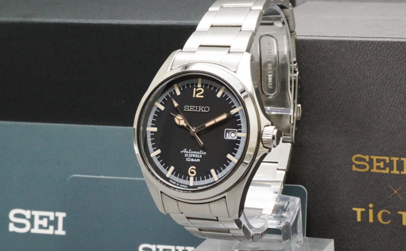 *Near MINT / PAPER & BOX* SEIKO Tic TAC 4R35-02R0 40mm Automatic Men’s Watch