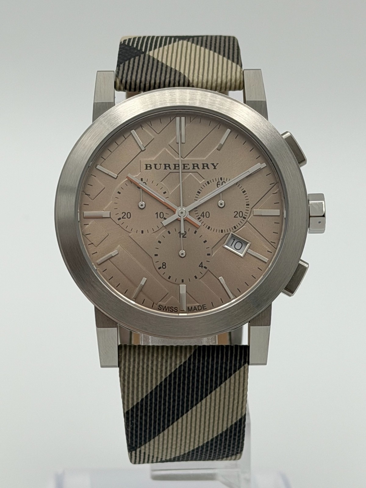 BURBERRY BU9358 THE CITY 42 mm Stainless Steel Chronograph Unisex Watch
