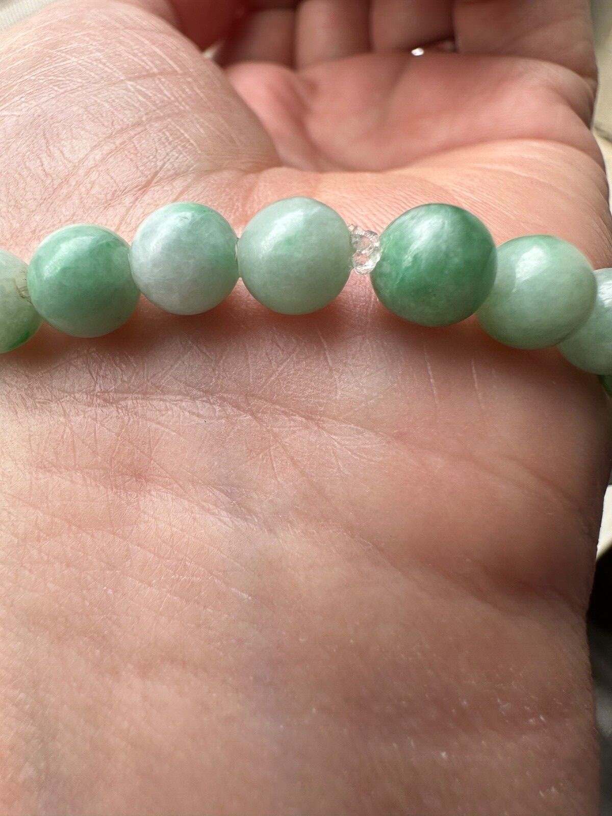 WRIST 6.7IN, STONESIZE 7MM NATURAL PEA GREEN COLOR JADEITE JADE BEADED BRACELET