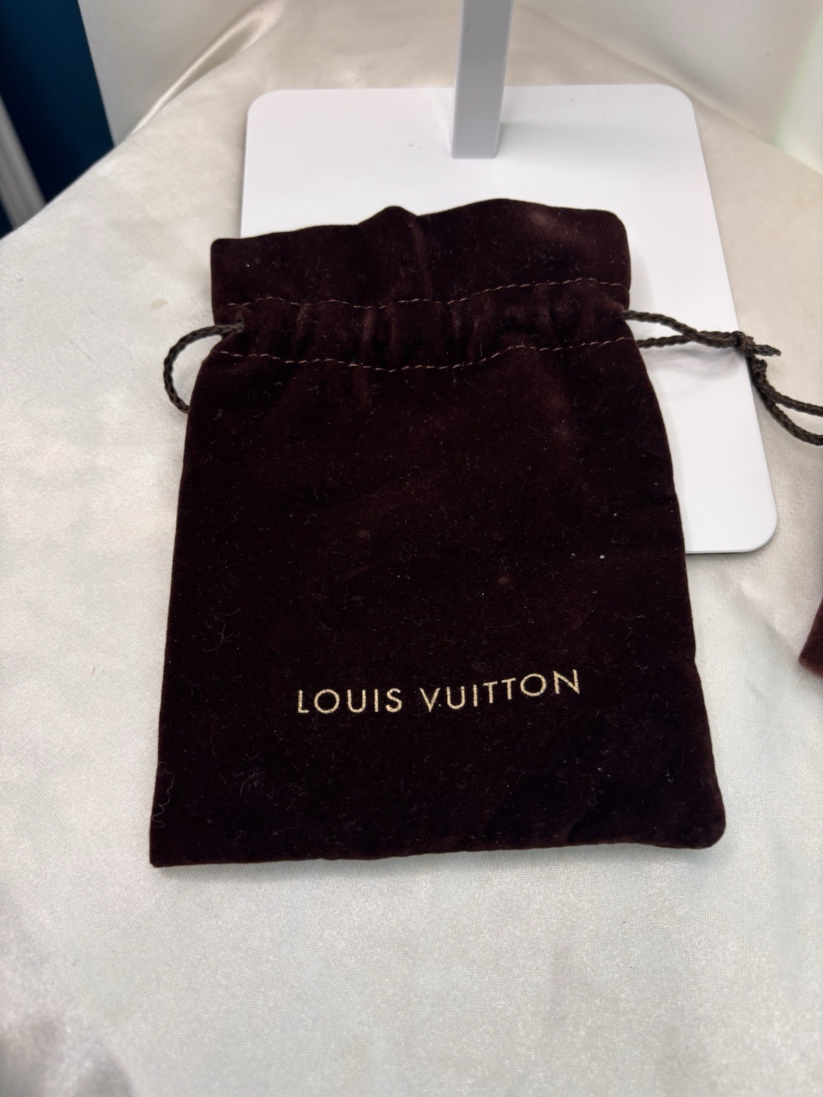 Louis Vuitton Inclusion Lock Bracelet Burgundy Resin Gold w/ Dust Bag