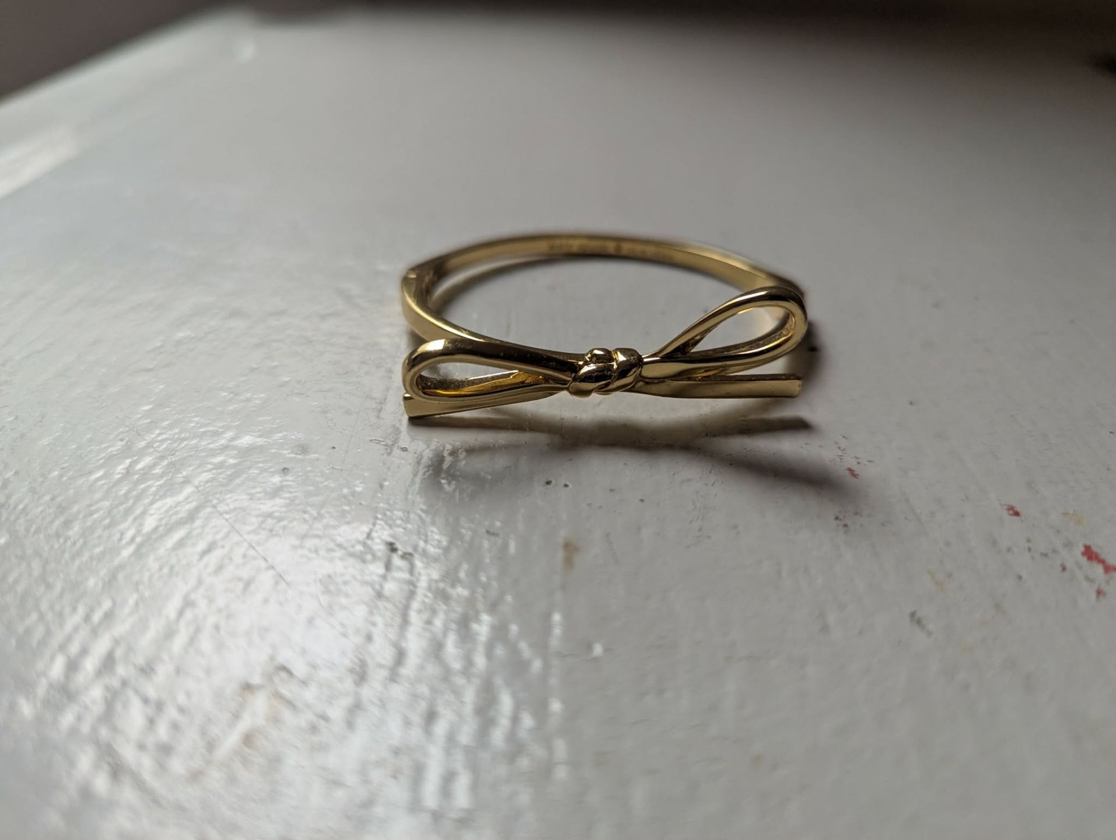Kate Spade New York Gold-Tone Skinny Mini Bow Bangle Bracelet