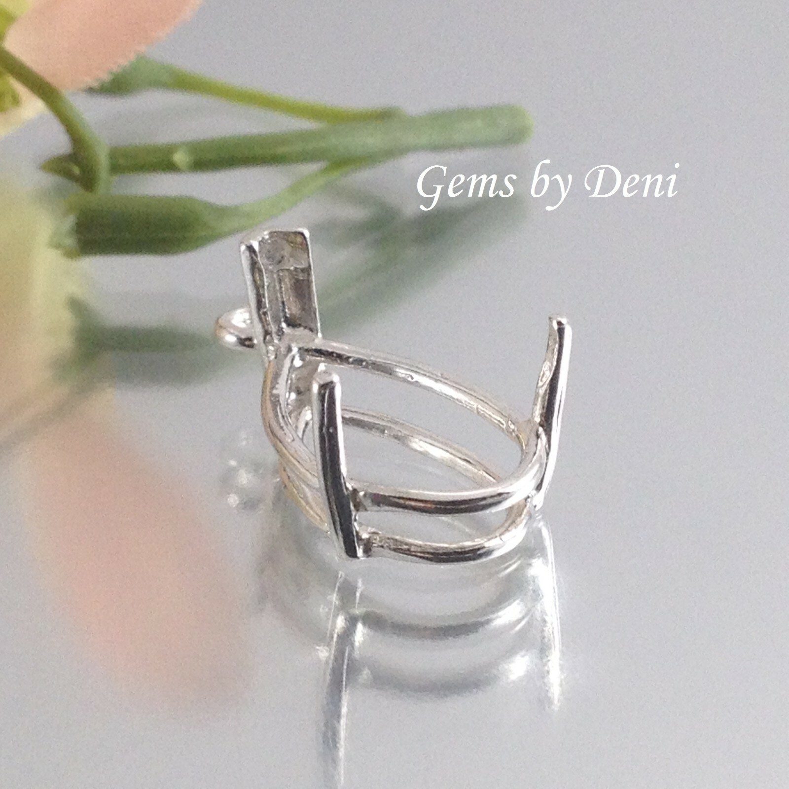 Sterling Silver Pear Vee-Prong Dangle (6x4mm-15x10mm)