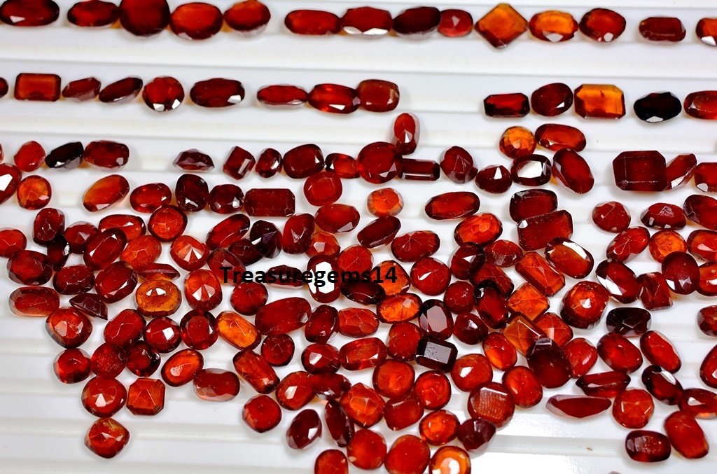 100 Crt WHOLESALE NATURAL FACETED HESSONITE GARNET (العقيق) CABOCHON GEMSTONE