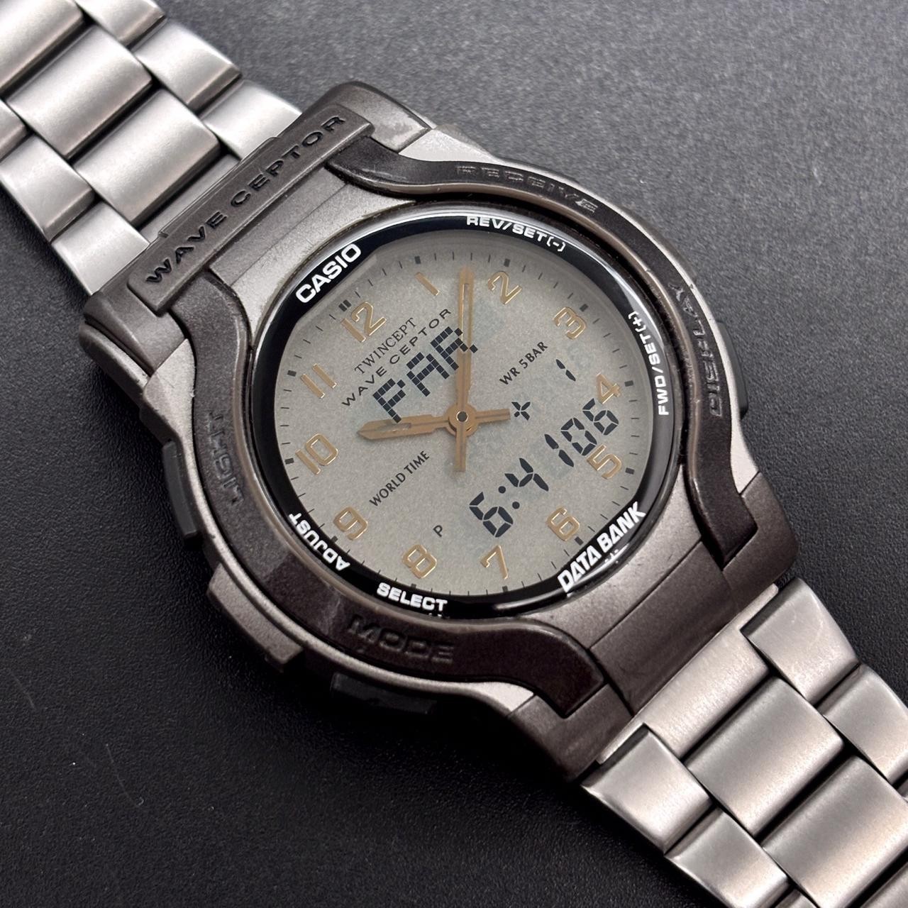 Vintage Casio Wave Ceptor WVA-200 Data Bank Ana/Digi Japan Men’s Watch Mod. 2370