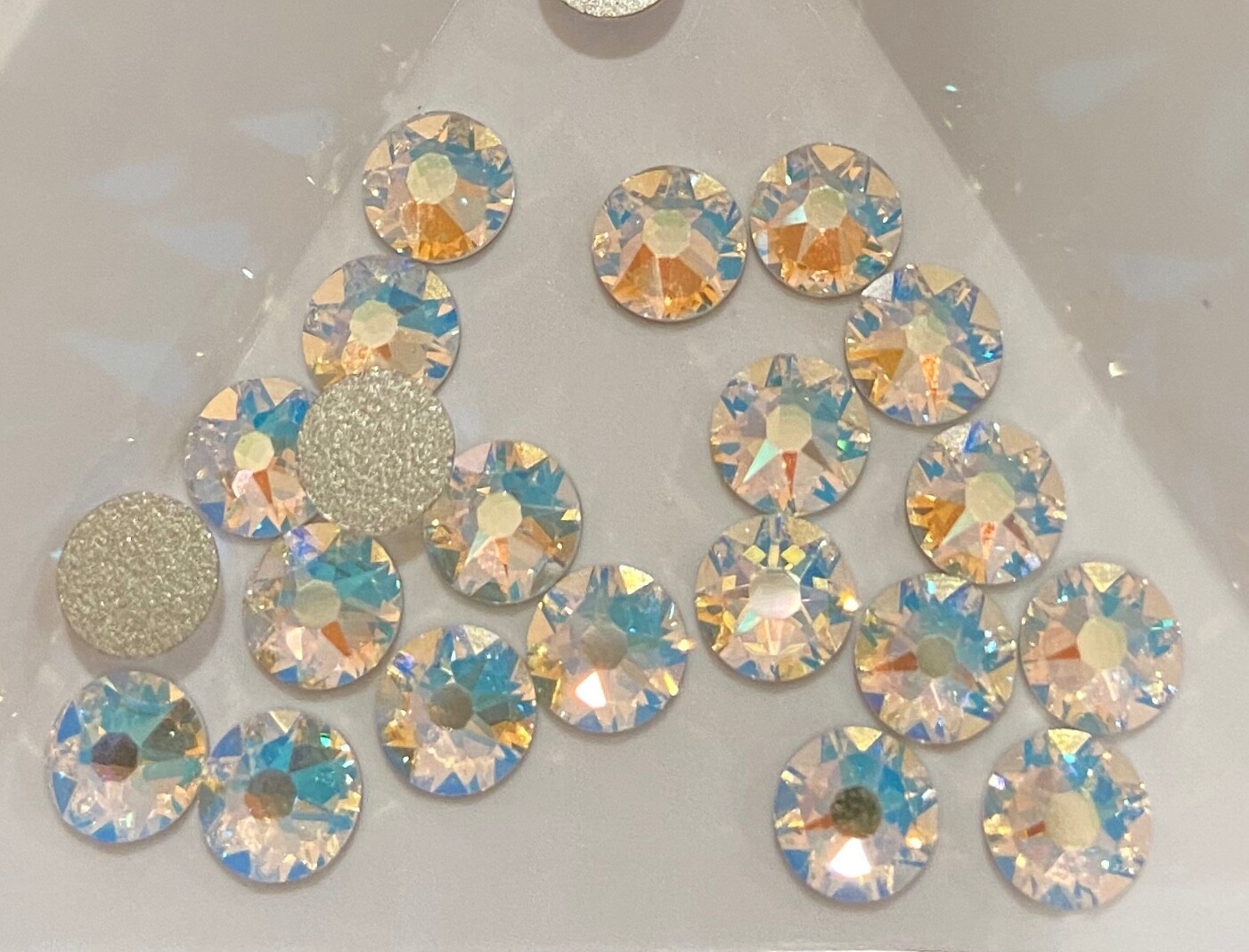 CRYSTAL SHIMMER 48ss 11mm IHC Austrian 2088 Flatback Rhinestones 12 pieces