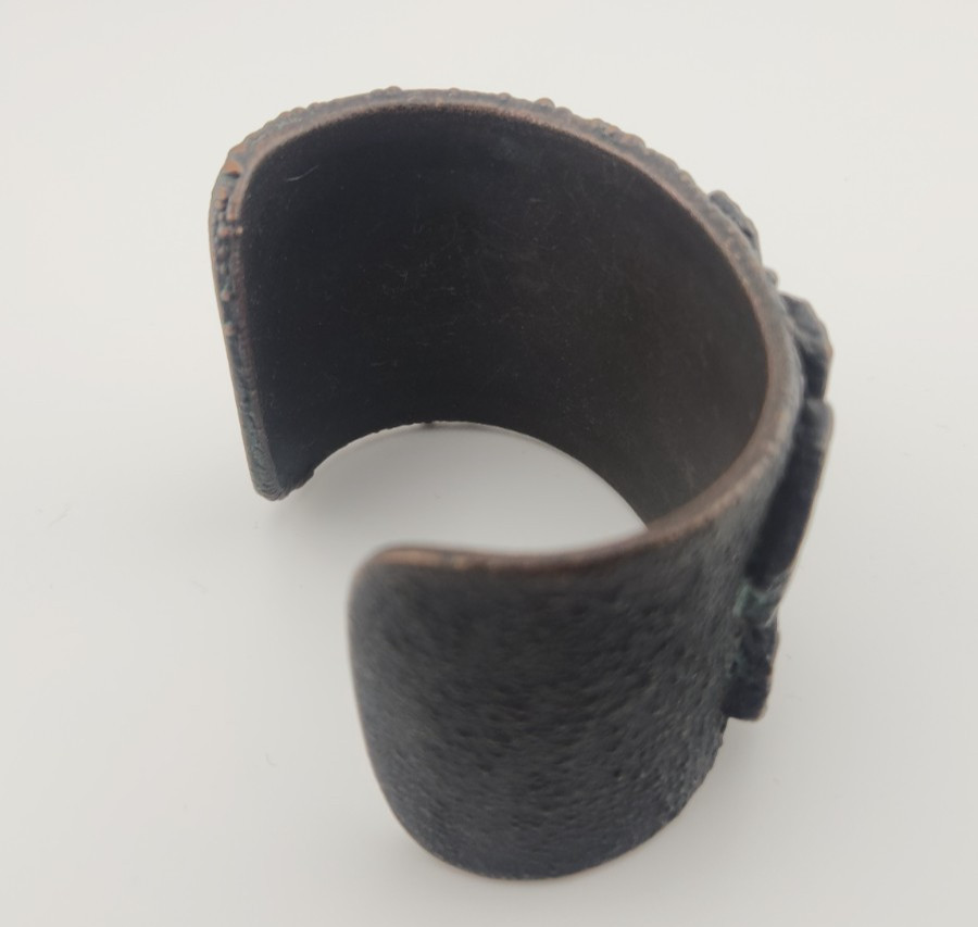 Vintage BELL TRADING Copper Cuff Bracelet USA Pre 1960s 10 Turquoise pieces