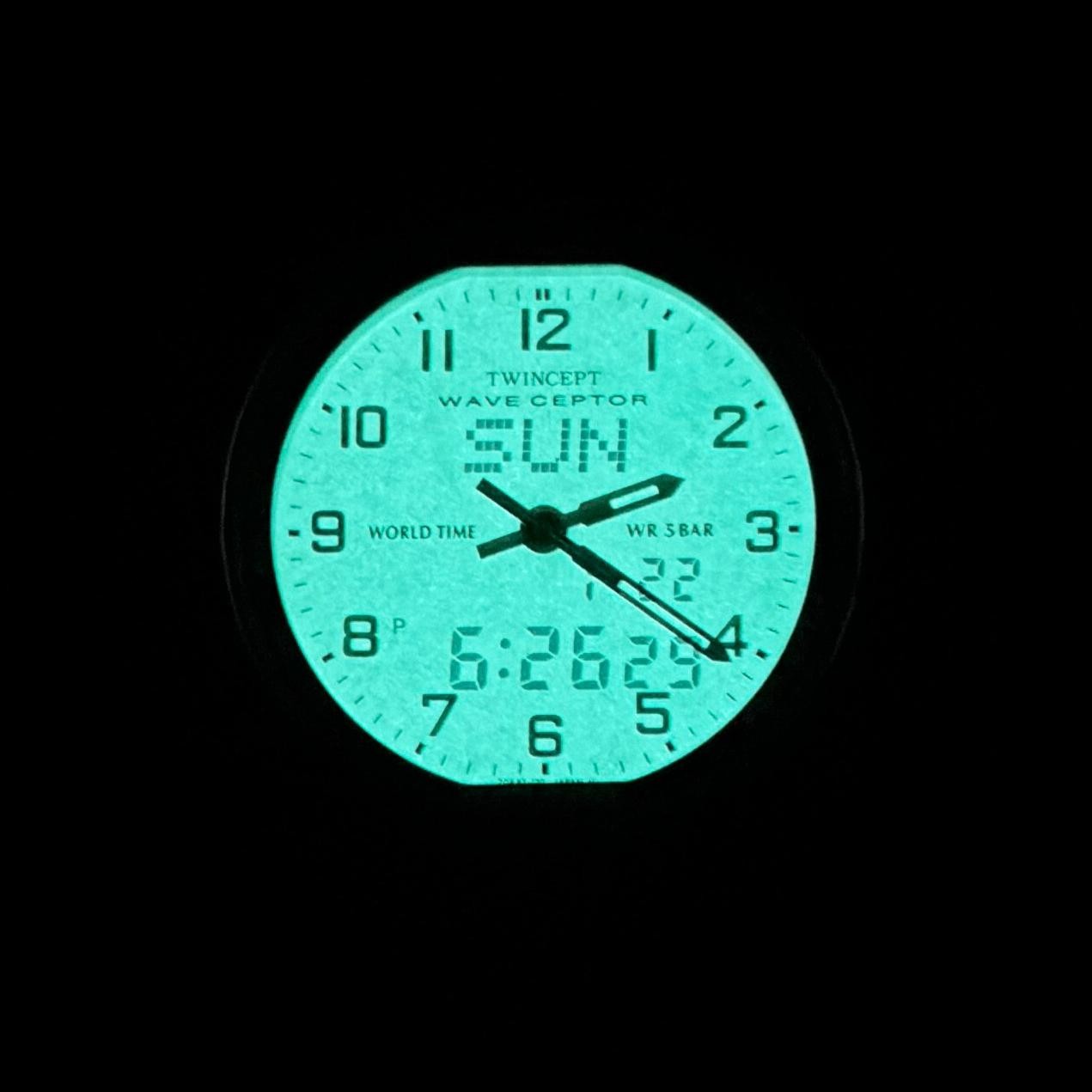 Vintage Casio Wave Ceptor WVA-200 Data Bank Ana/Digi Japan Men’s Watch Mod. 2370